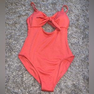 Coral One Piece textured Swimsuit size M (8/10) NWT